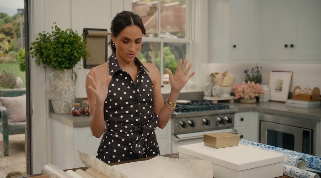 Meghan Markle polka dot dress